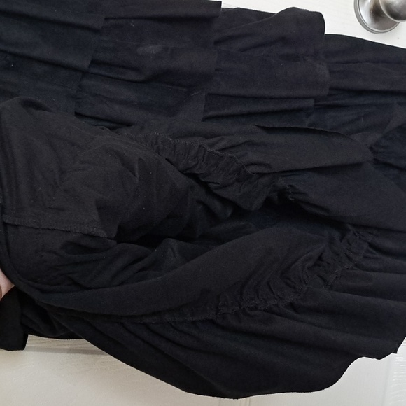 TIER Velvet Skirt - Picture 8 of 10